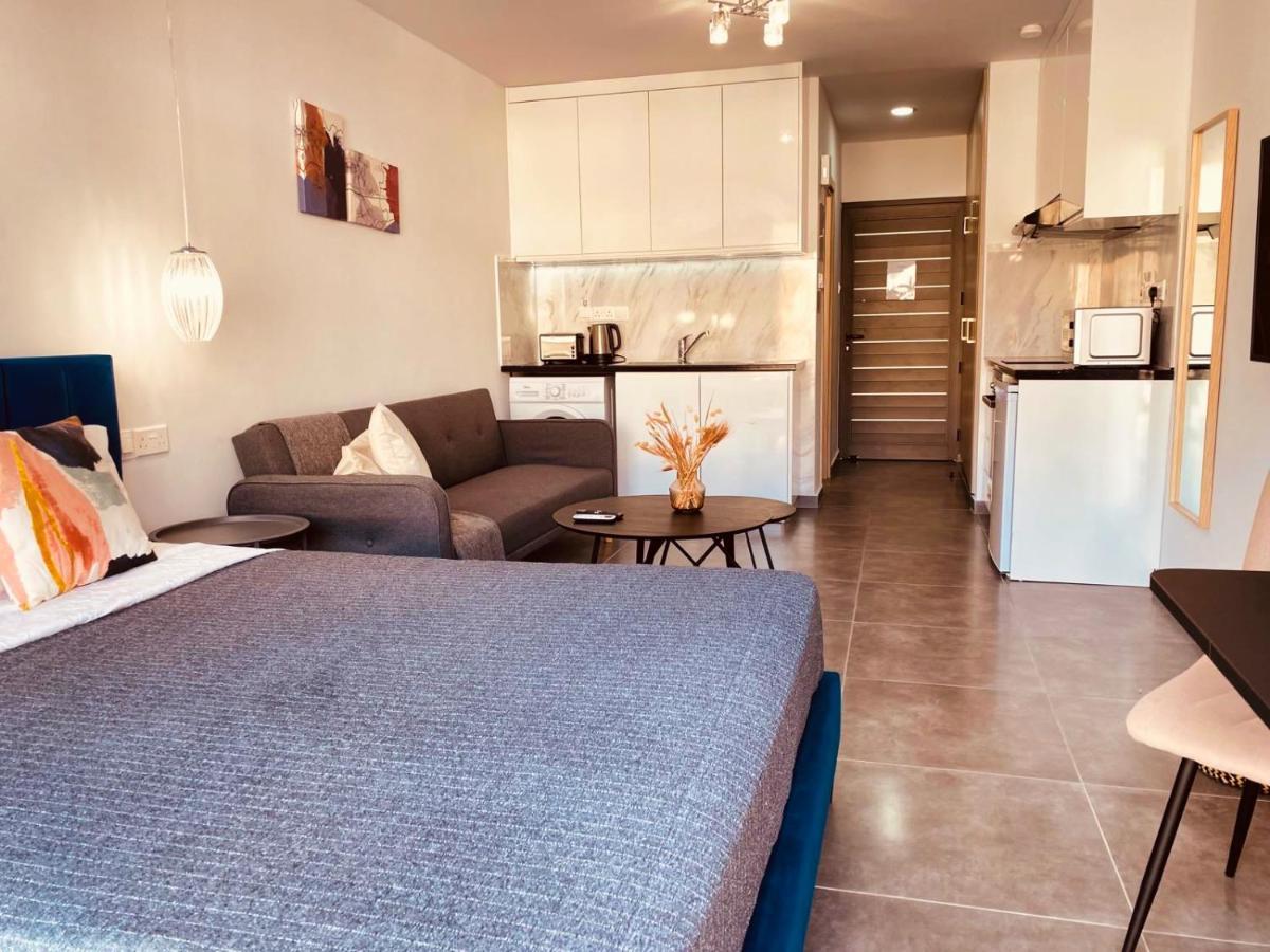 Phaedrus Living: Seaside Luxury Flat Athina 118 Apartment *